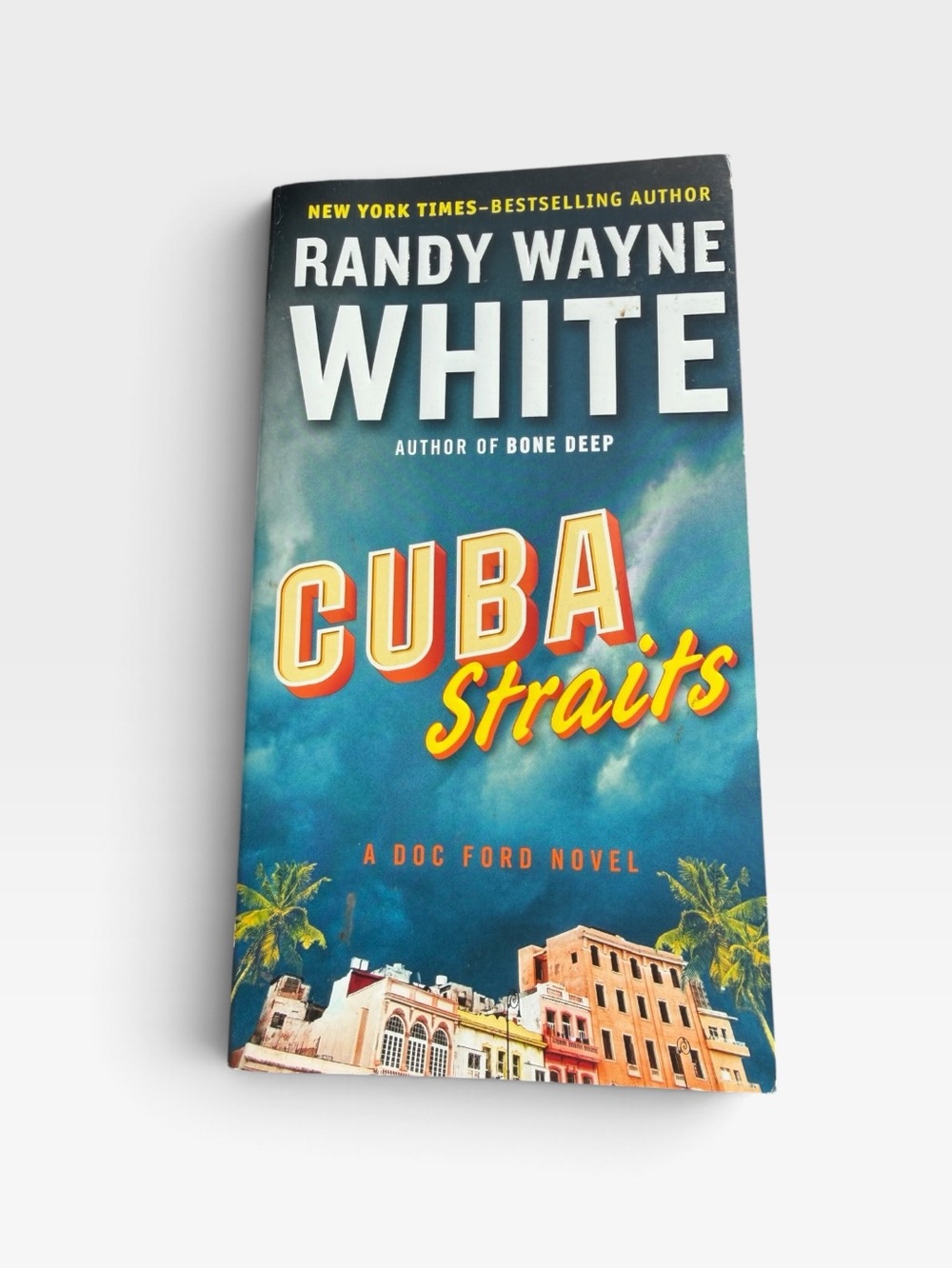 Book Cuba Straits by Randy Wayne White Doc Ford Novel Soft Cover
